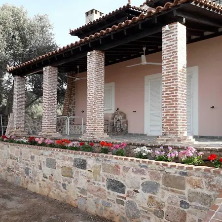 τhe House Of Athena